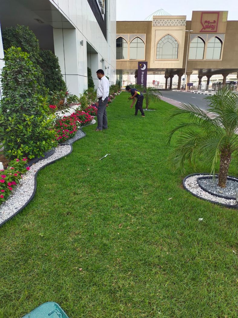 Commercial Grounds Maintenance